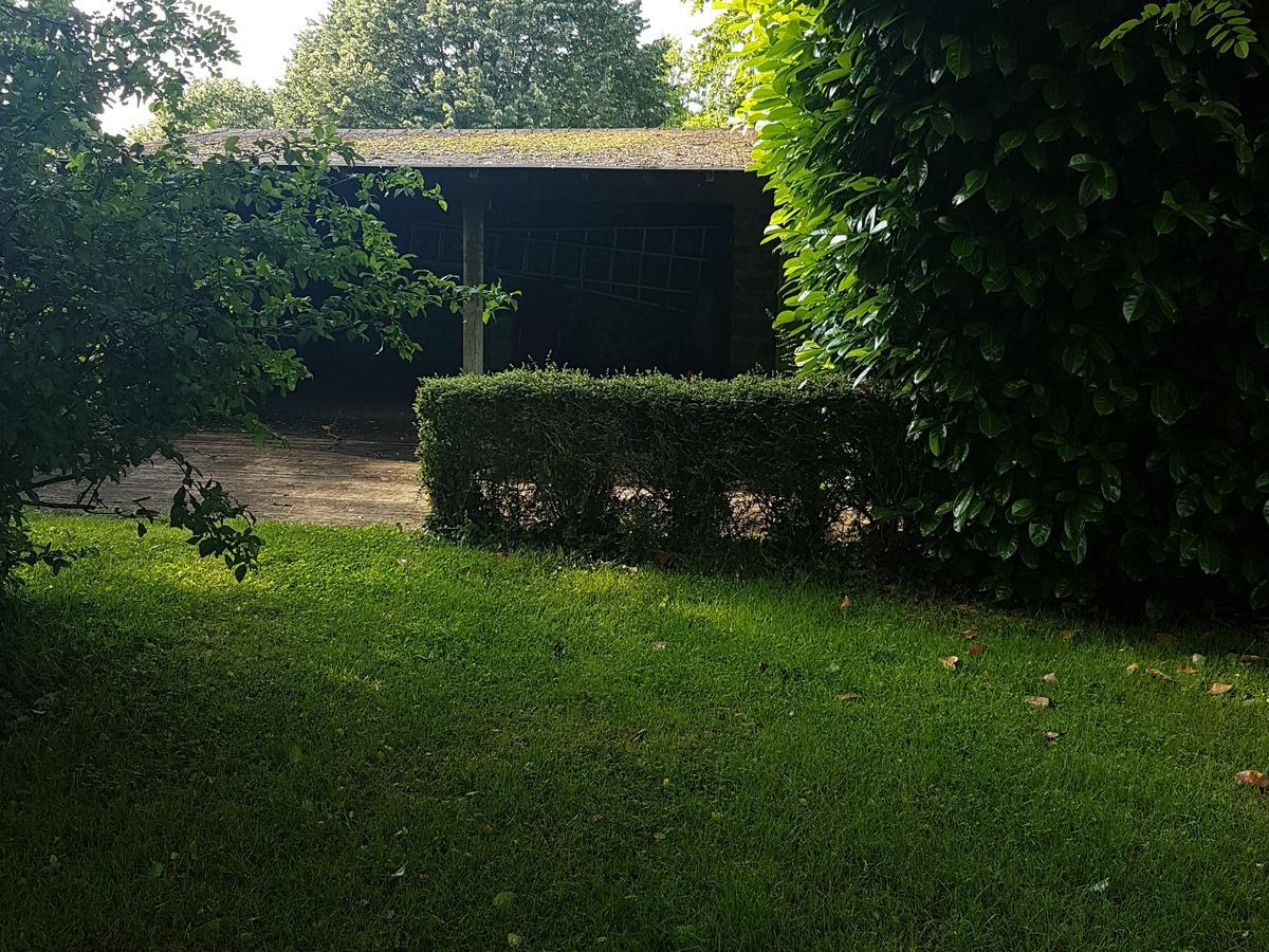 Chambres D'Hotes Les Ifs Montsûrs Exterior foto